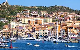 Ahr Leonis Residence La Maddalena